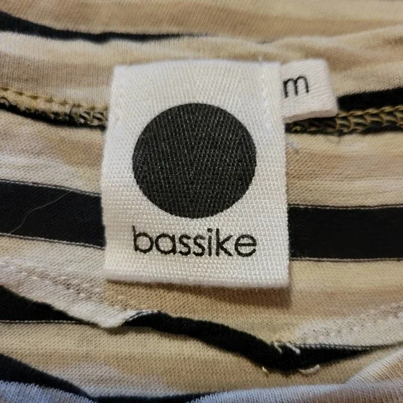 Bassike women's stripped light weight short sleeve top size medium - Picture 7 of 7